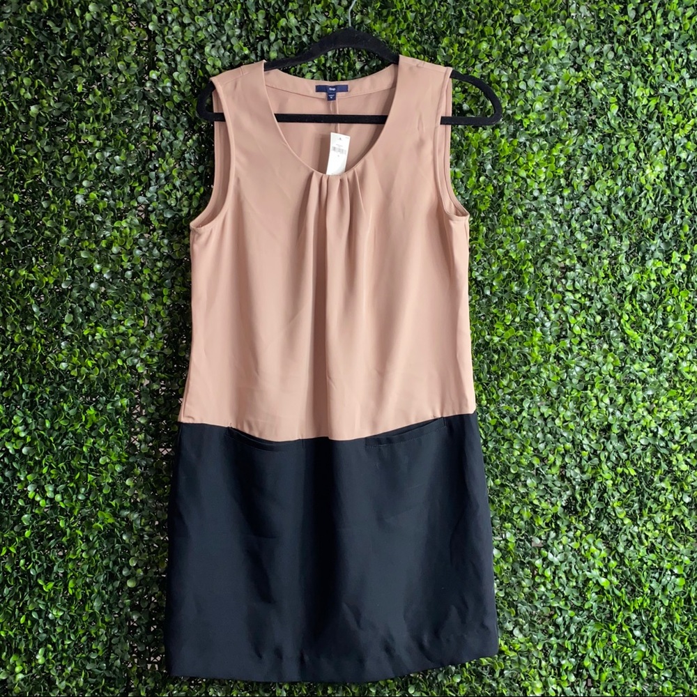 Gap sleeveless dress. Never been worn